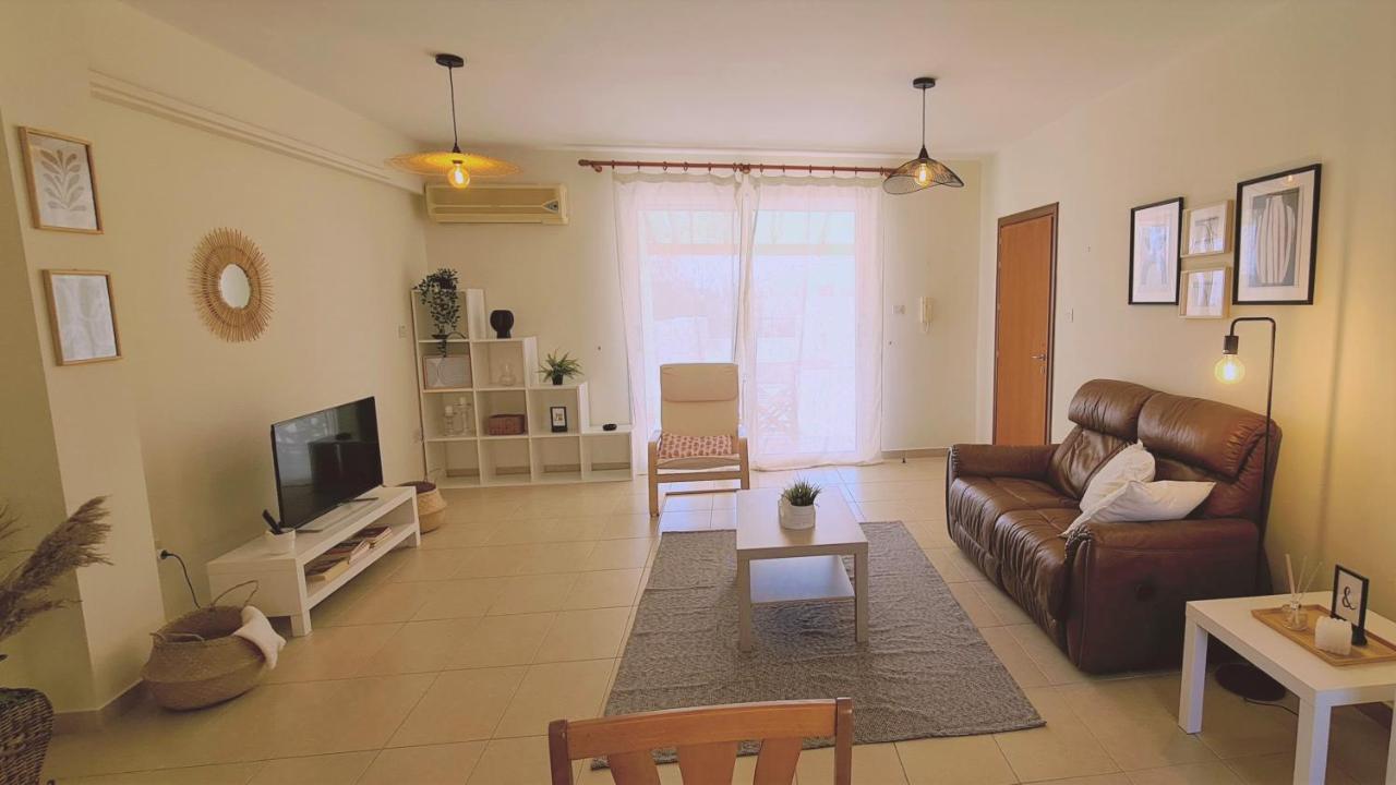 Stay Sunny Palms Apartment Voroklini Exterior foto